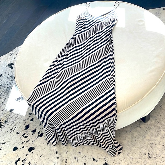 Beautiful Ralph Lauren striped maxi dress - Picture 4 of 5